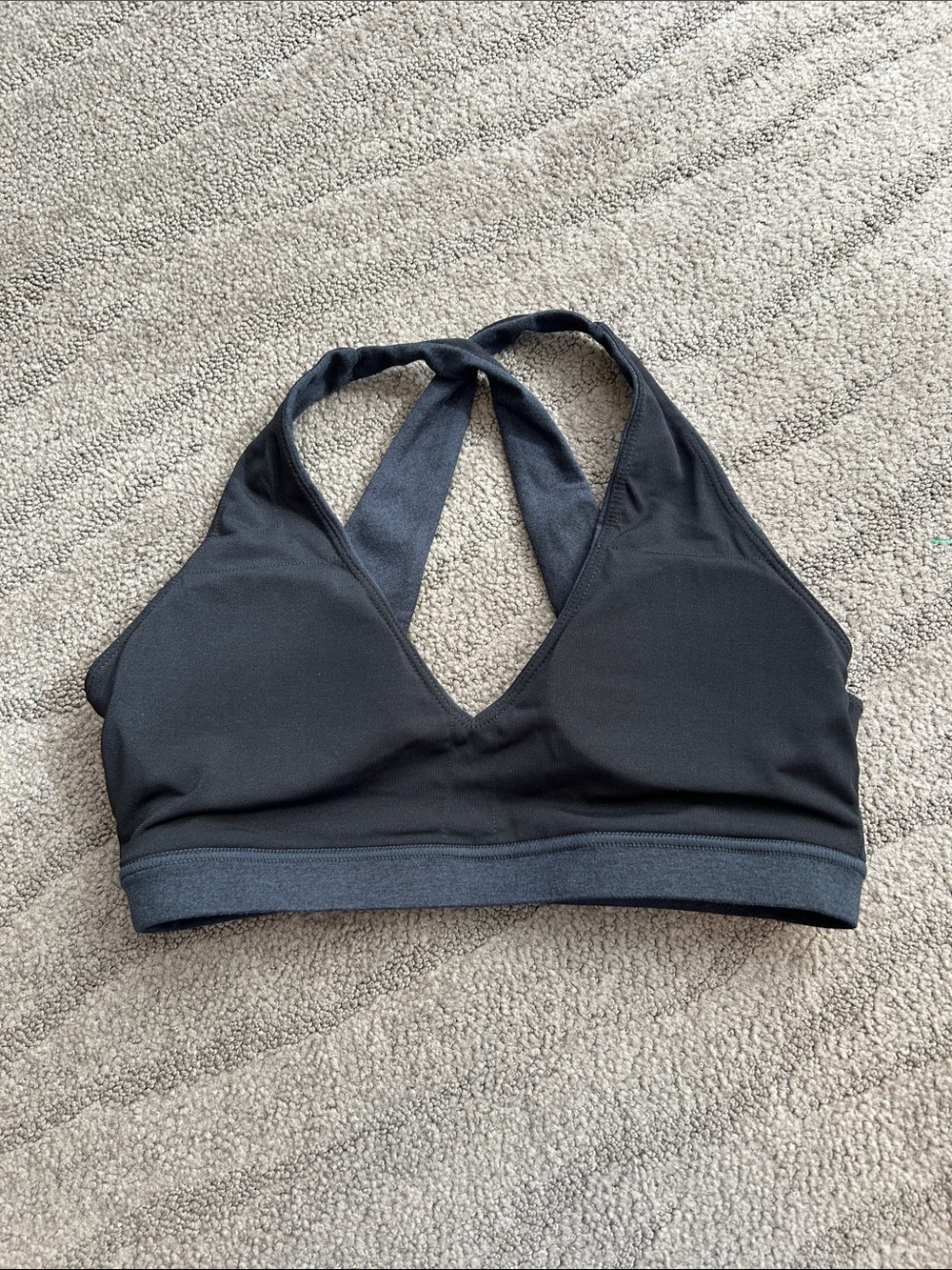 Ptula Bare V neck Sports Bra Size Large - Picture 6 of 6